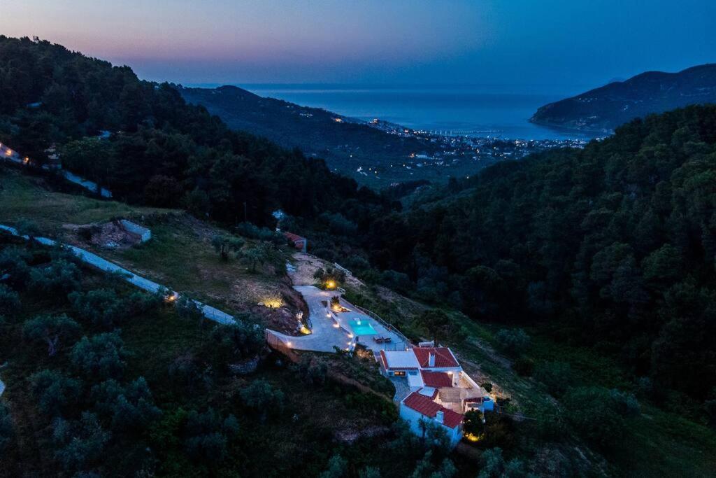 Villa Koukounaria Скопелос Экстерьер фото